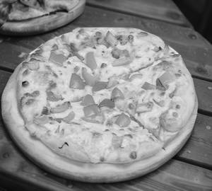 Cheese Capsicum Pizza