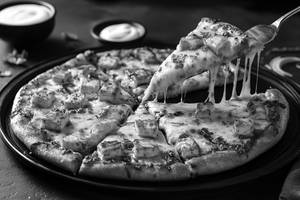 Peri Peri Paneer Pizza