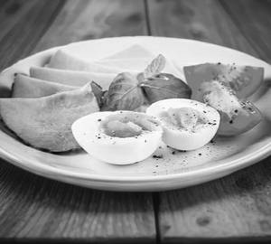 Boiled Eggs (two) With chicken Ham