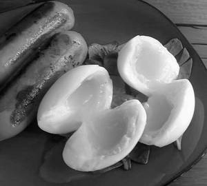 Boiled Eggs (Two) With chicken Sausage