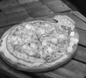Tandoori Pizza.