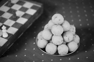 Besan Laddu 200 Gm