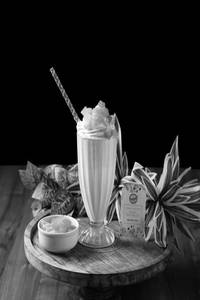 Fresh Fruits Shakes