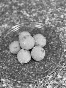 Besan Laddu