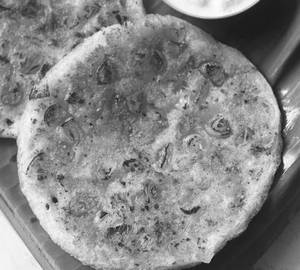 Podi Onion Uttapam