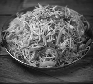 Hakka noodles