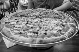 Giant Pizza 16"inch