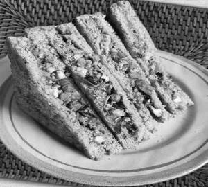 Chilly paneer sandwich