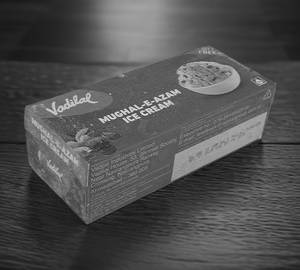 Mughal-E-Azam Party Pack 700 Ml