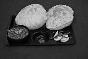 Chole Bhatoore
