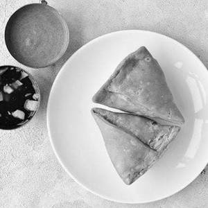 Samosa With Chole