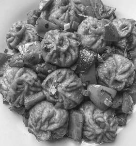 Chilli momos [5 pieces]