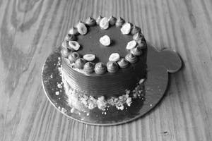 Eggless Hazelnut Bento Cake