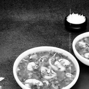 Sea Food Burnt Garlic Soup