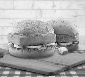 Spicy paneer burger