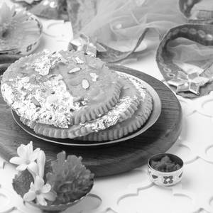 Karwa Chauth Kesar Meethi Mathri