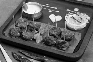 Vellipayakaram Tandoori Prawns (Tiger)
