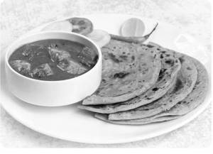 Kadai Paneer With 2 Laccha Paratha