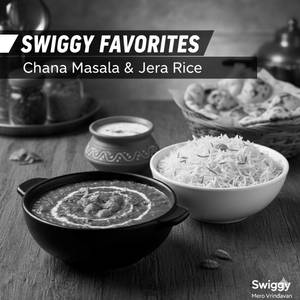 Chana Masala (150 Ml) + Jeera Rice + Salad