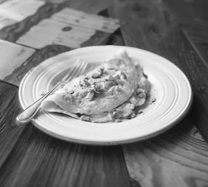 Chicken cheese omelet with chicken Ham
