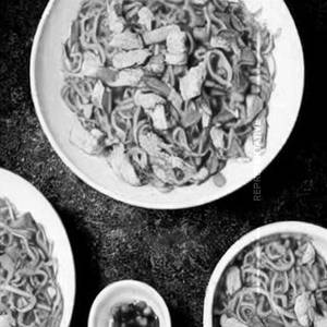 Saucy Chicken Noodles