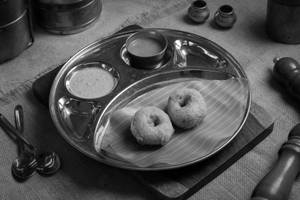 MEDHU VADAI (2)