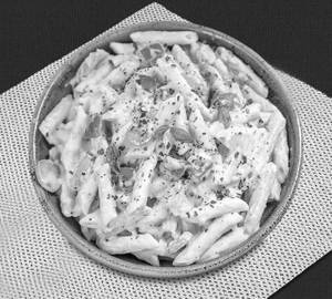 White souce pasta