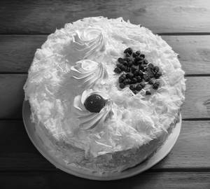White Forest Cake [Half Kg]