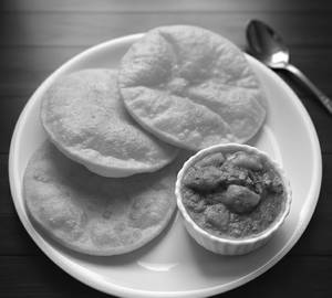 Poori - 3 Pcs-Medium ( Whole Wheat ) With Aloo Tomato Curry