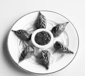 Whole Wheat Veg Steamed Momos [6 Pieces]