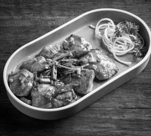 Oyster Ginger Chilli Fish (8 Pcs)