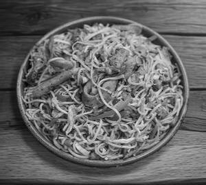 Egg Chicken Hakka Noodles