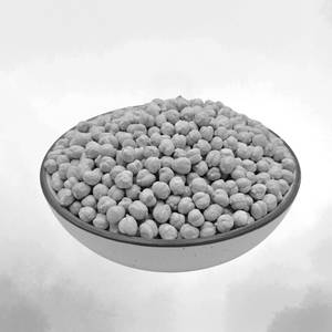 WHITE CHANA