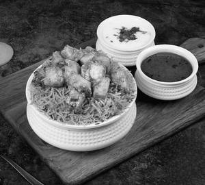 Paneer Hyderabadi Biryani [Half Plate, 350G]