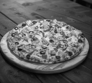 Paneer makhani pizza [4 slices, 8 inches]