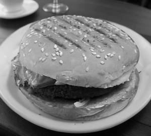 Hot garlic chicken burger