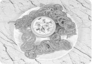 Jalebi [200 Grams] With Rabri [100 Grams]