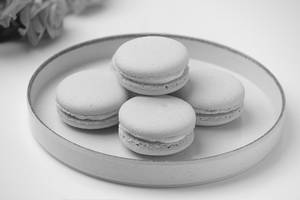 Mango Macarons (1 Pc)