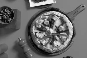Pepped Up Paneer Pizza (10")