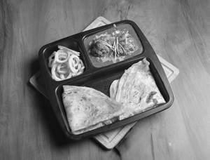 Lachha Paratha With Chicken Combo