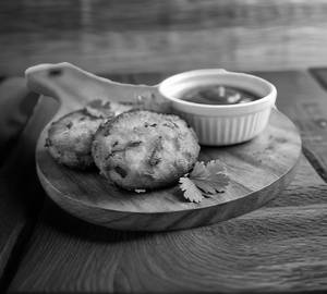 Aaloo Tikki (2Pcs)