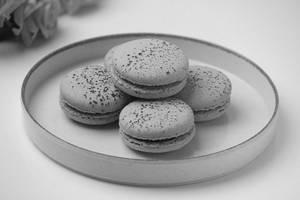 Belgium Dark Chocolate Macaron (1 Pc)