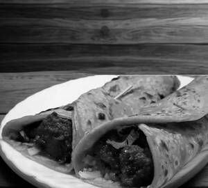 Mutton egg roll [1 piece]