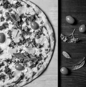 Florentine Pizza