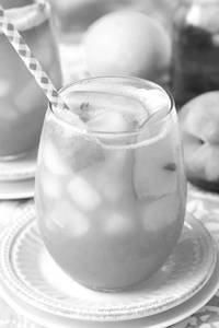 Peach Lemonade