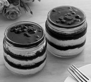 Blueberry Jar Cake