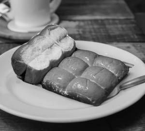 Garam Pav Packet (12 Pcs)