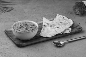 Naan[1]+Green Peas Masala[ 100Ml ]