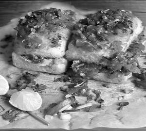 Extra Maska Masala Pav (4 Pcs)
