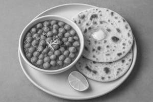 Channa Masala & 2 Butter Roti